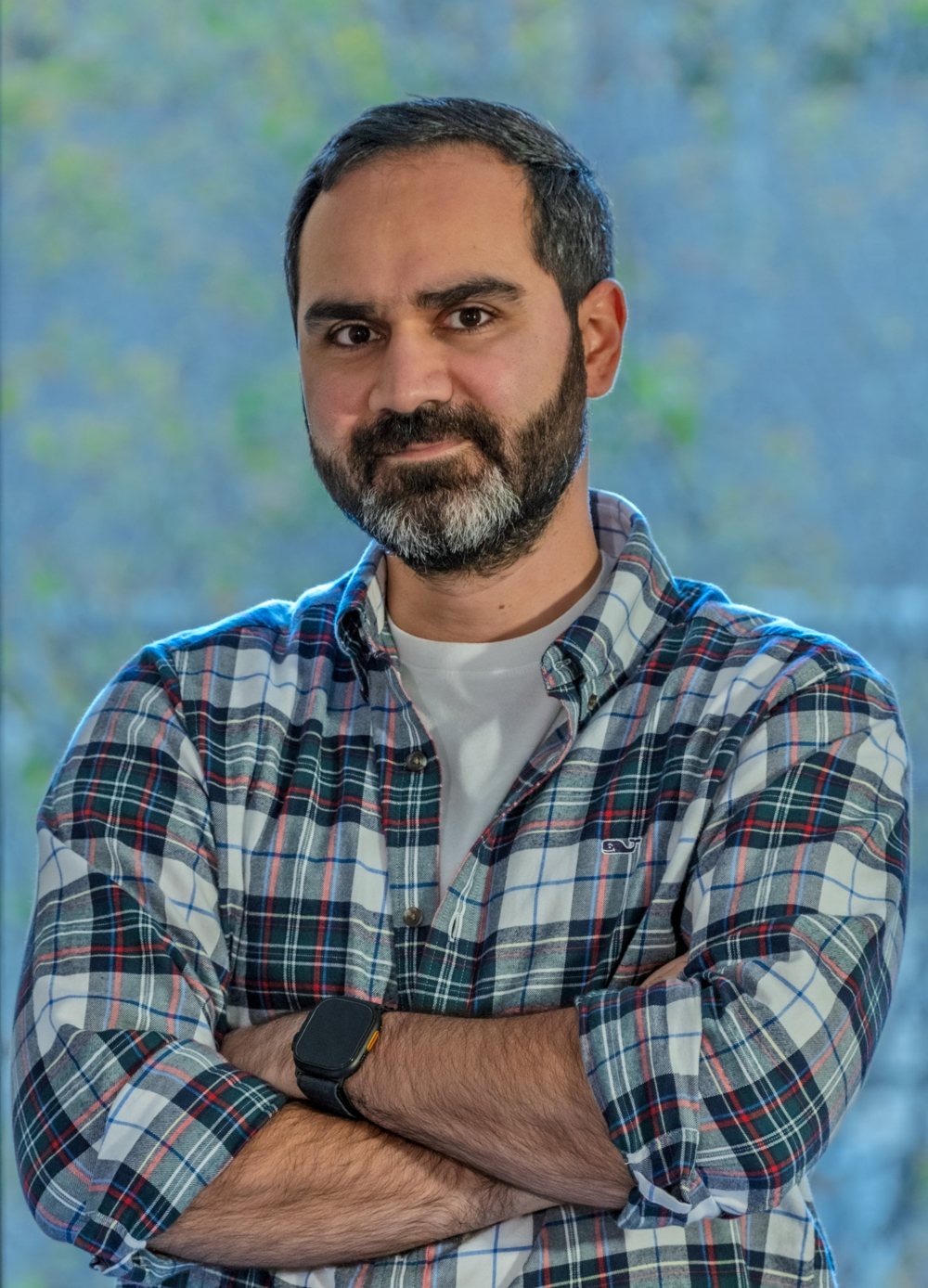 Portrait of Houman Oliaei